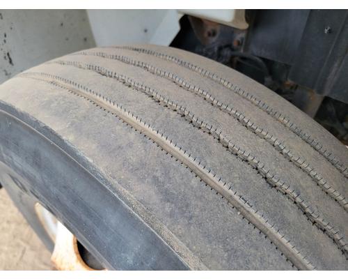 11R22.5 STEER B Tires