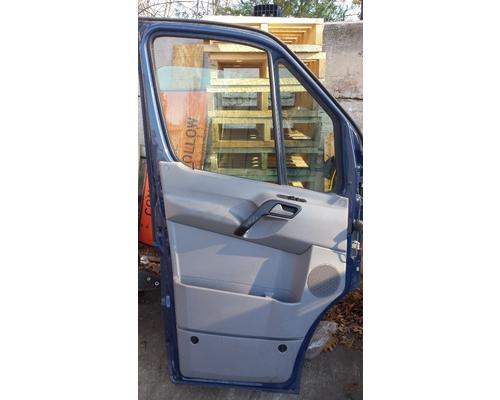 DODGE 3500 Door Assembly, Front