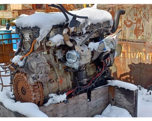 Detroit DD13 Engine Assembly