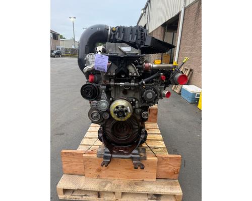 Detroit DD13 Engine Assembly