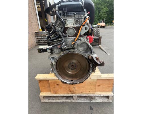 Detroit DD13 Engine Assembly
