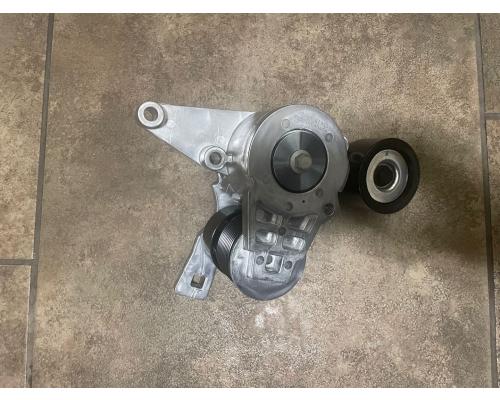 Dd15 belt store tensioner