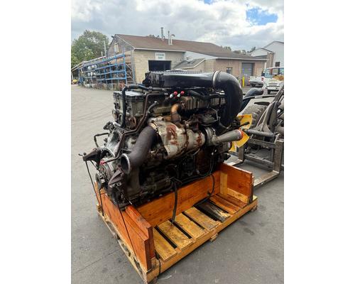 Detroit DD15 Engine Assembly
