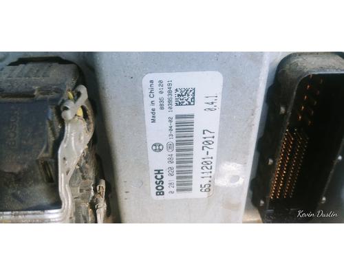 Doosan DL200 Engine Assembly
