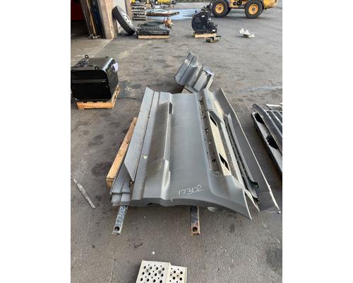 FORD CF7000 Grille