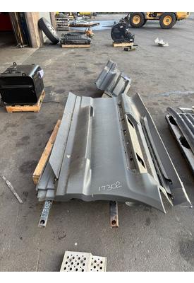 FORD CF7000 Grille