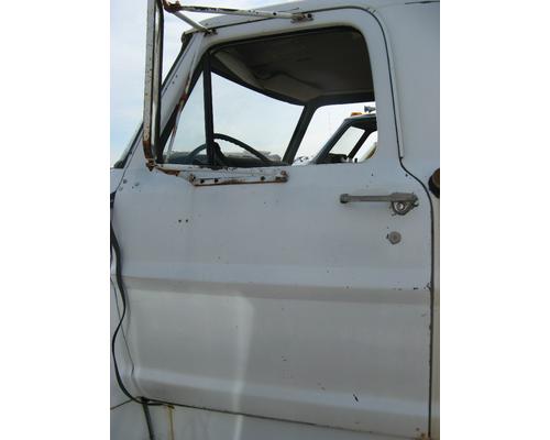 FORD F600 / F700 / F800 Door Assembly, Front