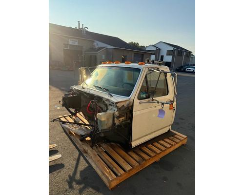 FORD F800 Cab