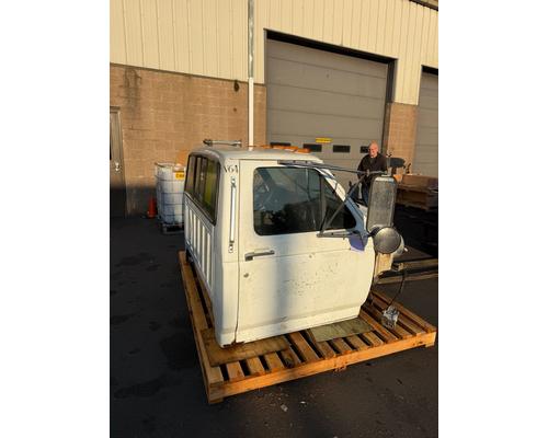 FORD F800 Cab