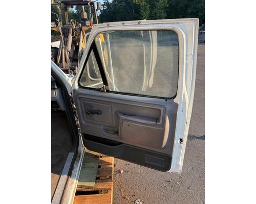 FORD F800 Door Assembly, Front