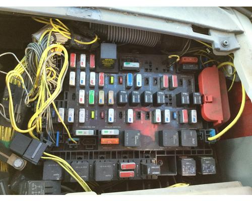 FREIGHTLINER C120 CENTURY Fuse Box in Spencer, IA #24608850 freightliner fuse box on heavytruckparts 