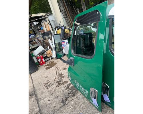 FREIGHTLINER CASCADIA 125 Door Assembly, Front
