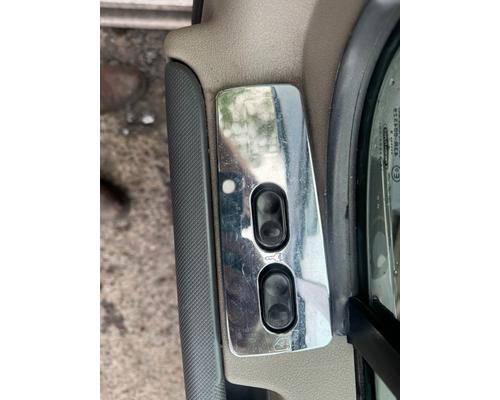 FREIGHTLINER CASCADIA 125 Door Assembly, Front