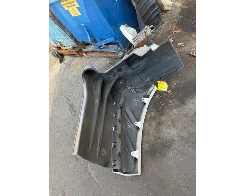FREIGHTLINER CASCADIA 125 Fender Extension
