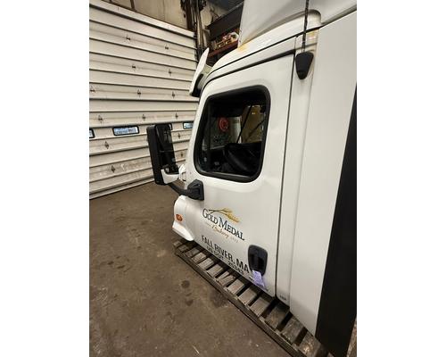 FREIGHTLINER CASCADIA Door Assembly, Front