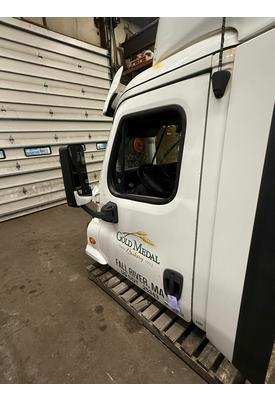 FREIGHTLINER CASCADIA Door Assembly, Front