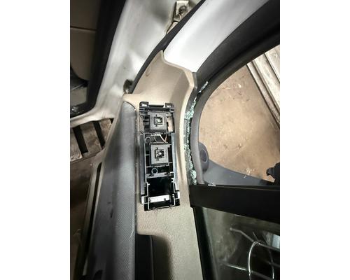 FREIGHTLINER CASCADIA Door Assembly, Front