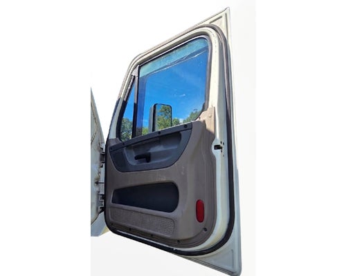 FREIGHTLINER CASCADIA Door Assembly, Front