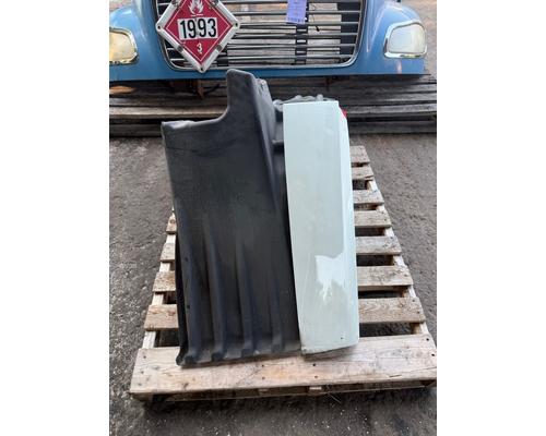 FREIGHTLINER CASCADIA Fender Extension