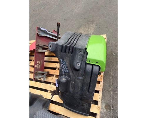 FREIGHTLINER CASCADIA Fender Extension