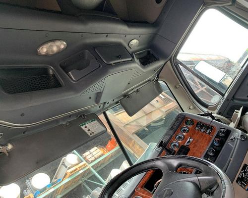 Freightliner cascadia on sale interior accessories