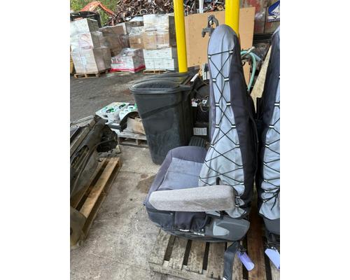 FREIGHTLINER CASCADIA Seat, Front
