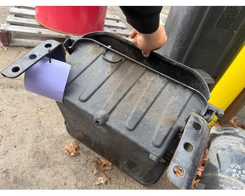 FREIGHTLINER M2 Battery Box