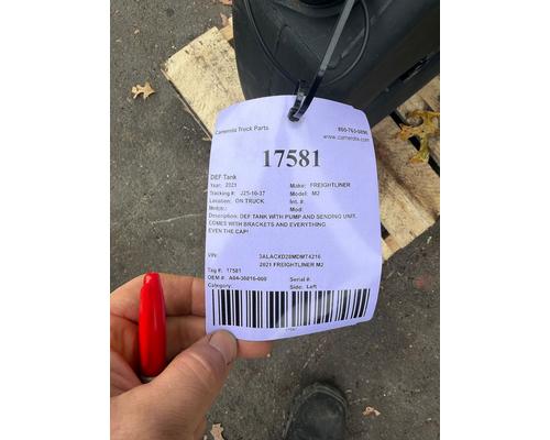 FREIGHTLINER M2 DEF Tank