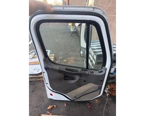 FREIGHTLINER M2 Door Assembly, Front