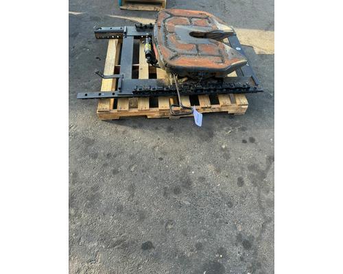 Fontaine VNL Fifth Wheel