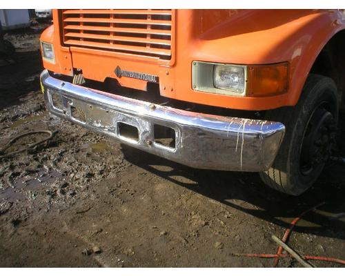 IHC 47/4900 Bumper Assembly, Front