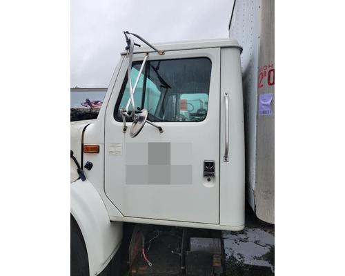 INTERNATIONAL 4700 Cab