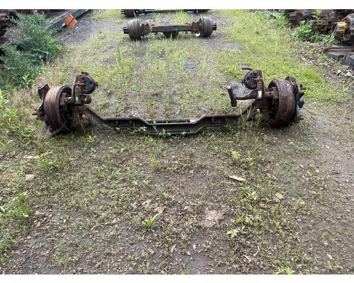 INTERNATIONAL 4900 Axle Beam (Front)