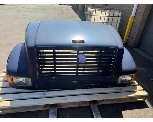 INTERNATIONAL 4900 Hood