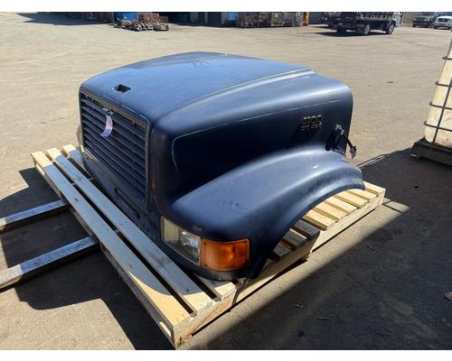 INTERNATIONAL 4900 Hood
