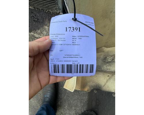 INTERNATIONAL 7400 Fender Extension