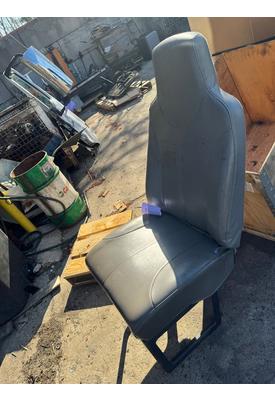 INTERNATIONAL 7400 Seat, Front