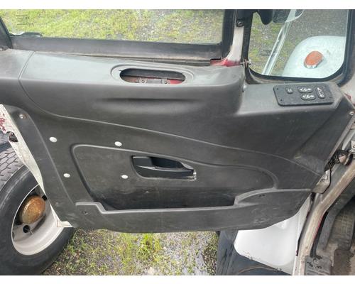 INTERNATIONAL 7600 Door Assembly, Front