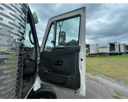 INTERNATIONAL 7600 Door Assembly, Front