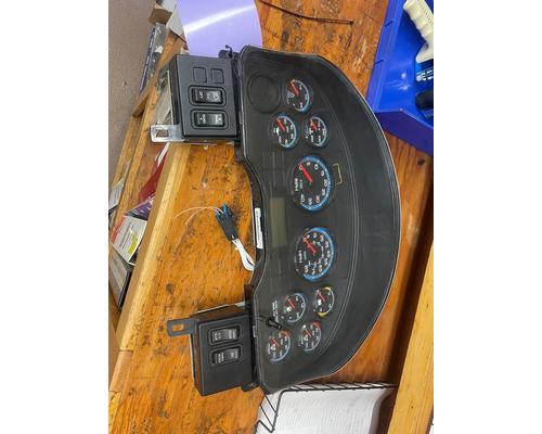 INTERNATIONAL DURASTAR 4300 Instrument Cluster
