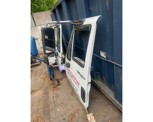 INTERNATIONAL DURASTAR 4400 Door Assembly, Front