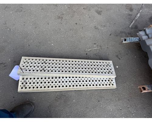 INTERNATIONAL Prostar Body Parts, Misc.