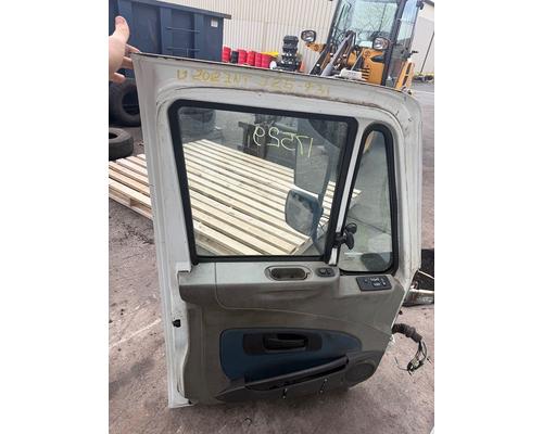 INTERNATIONAL Prostar Door Assembly, Front