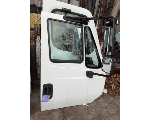 INTERNATIONAL Prostar Door Assembly, Front