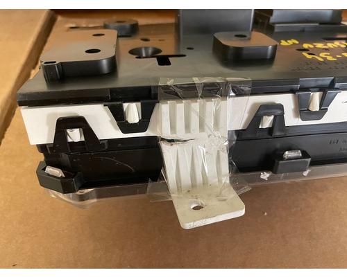 ISUZU NRR Instrument Cluster