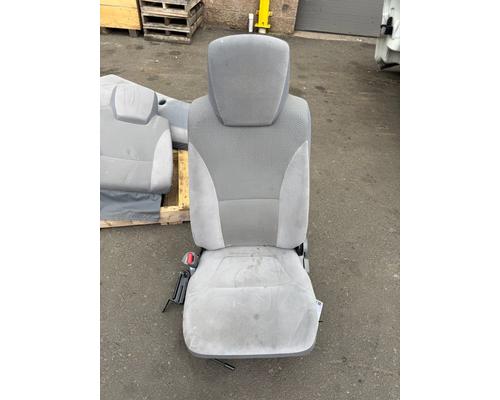 ISUZU NRR Seat, Front