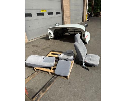 ISUZU NRR Seat, Front