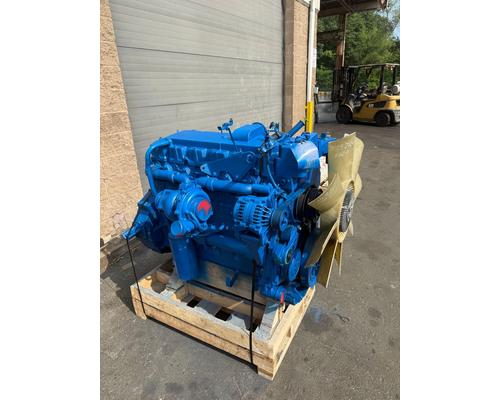 International DT 466E Engine Assembly