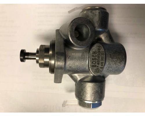 International Navistar 5010870R92 Low Pressure Fuel Pump Kit OEM Remanufactured