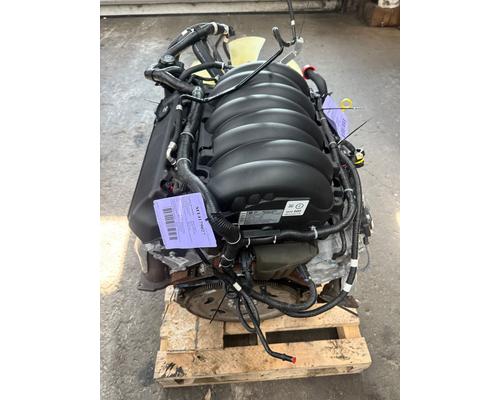 Isuzu 6.6L Engine Assembly